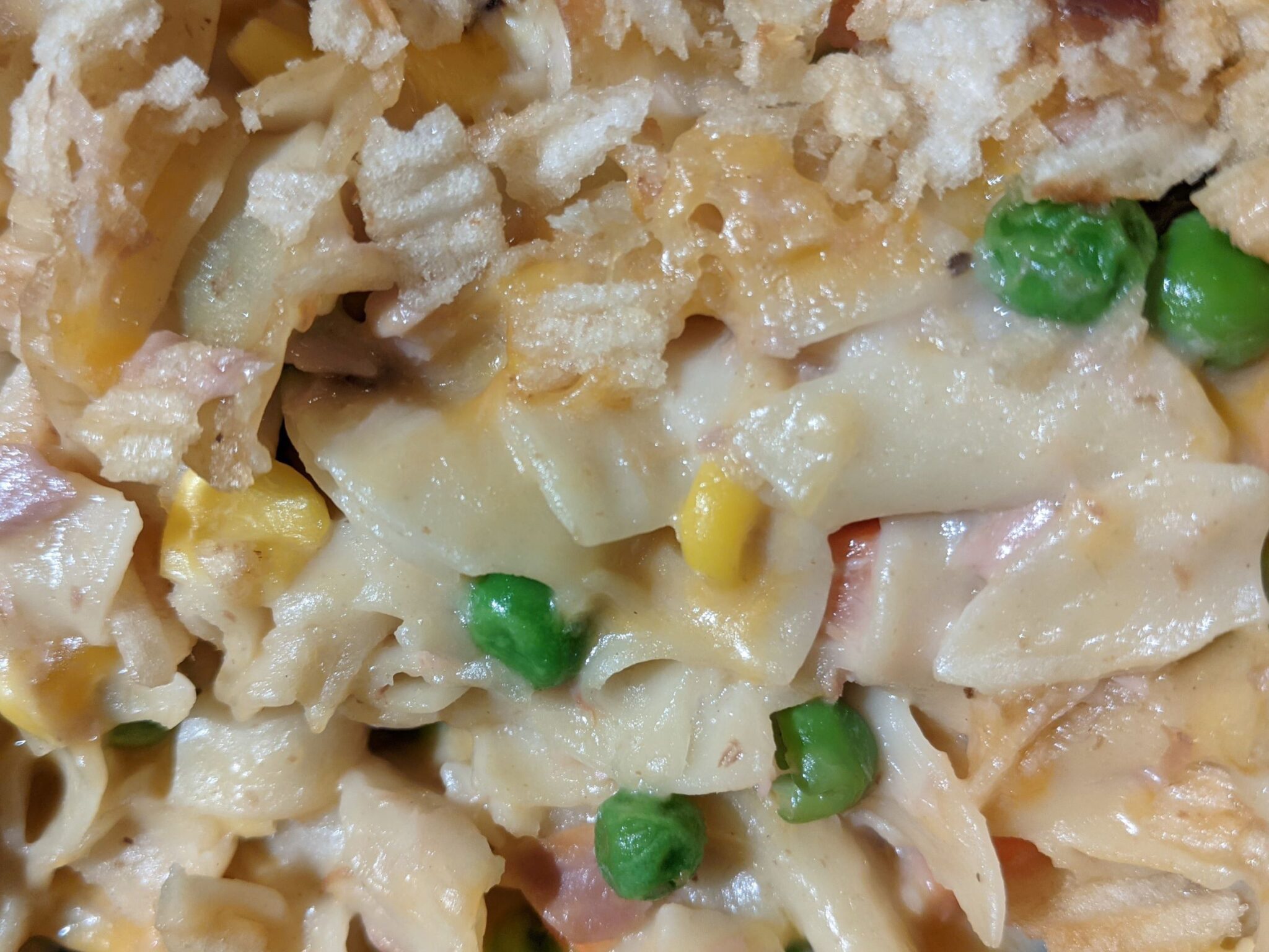 Easy Cheesy Tuna Noodle Casserole